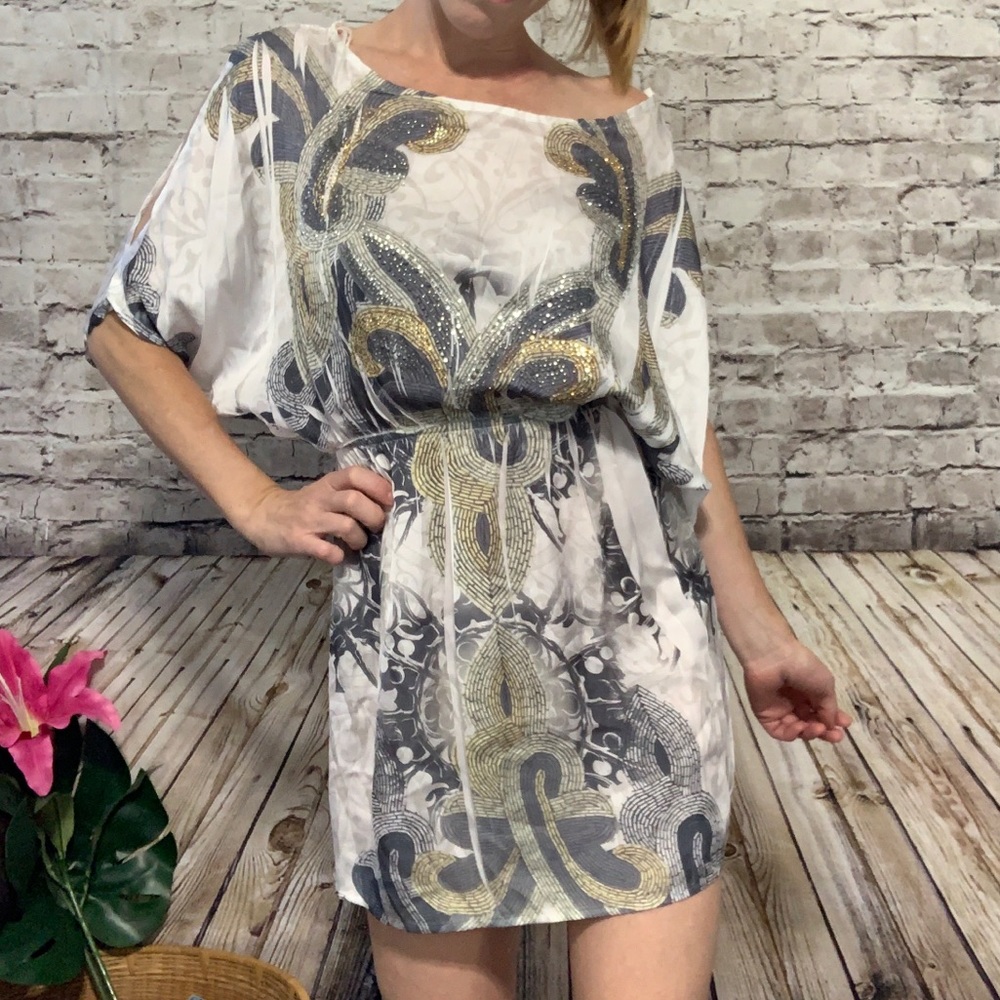 ‼️🆕Cold Shoulder Silky Mini Dress Size Small‼️y50